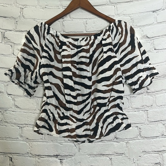J. Crew Brown & White Zebra Print Puff Sleeve Top Size Medium - Picture 2 of 11